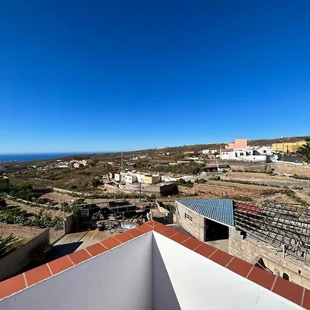 Casa Abona, Precioso Atico Con Wifi Gratis Y Vistas Increibles Al Mar Y La Montana * La Sabinita