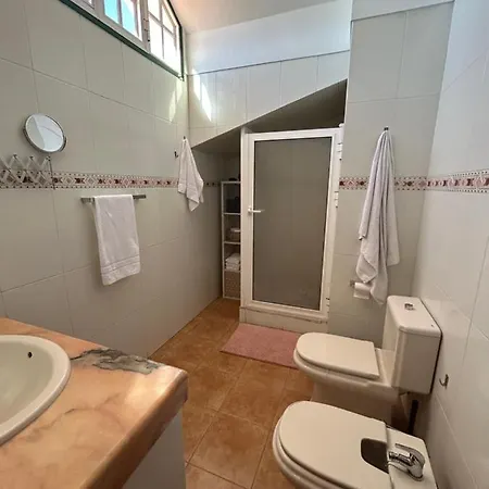 Casa Abona, Precioso Atico Con Wifi Gratis Y Vistas Increibles Al Mar Y La Montana *