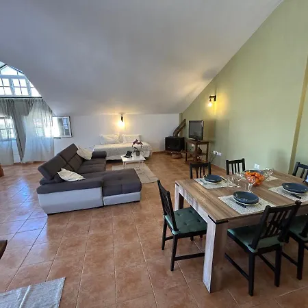 Casa Abona, Precioso Atico Con Wifi Gratis Y Vistas Increibles Al Mar Y La Montana * La Sabinita