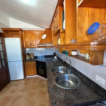 Apartment Casa Abona, Precioso Atico Con Wifi Gratis Y Vistas Increibles Al Mar Y La Montana *