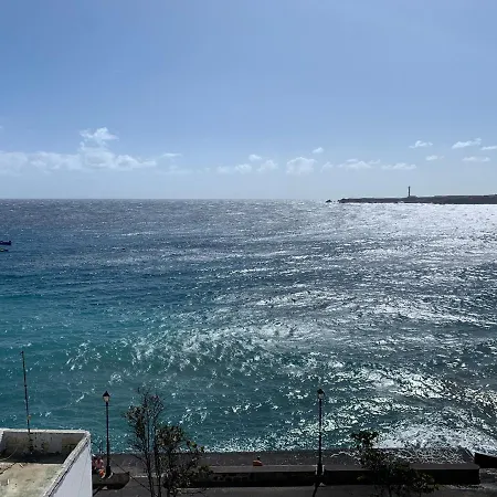 Casa Abona, Precioso Atico Con Wifi Gratis Y Vistas Increibles Al Mar Y La Montana * La Sabinita